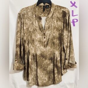 LADIES TAN & WHITE TOP